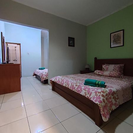 Maribaya Family Guest House Syariah Lembang Dış mekan fotoğraf